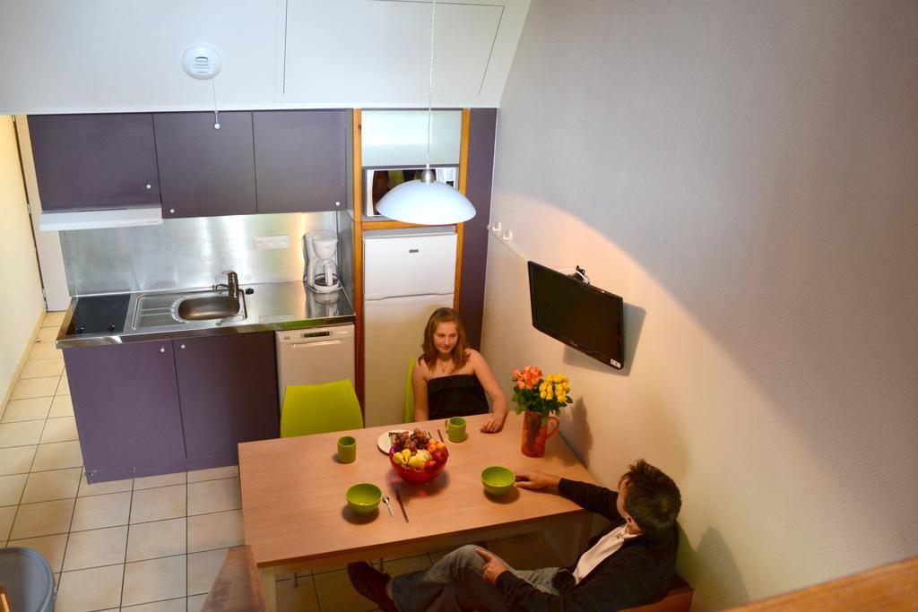 Vvf Les Ecrins Champsaur Hotell Saint-Bonnet-en-Champsaur Rom bilde